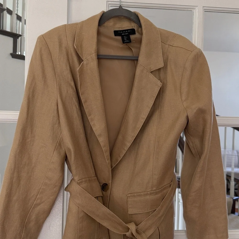Tahari NEW Size Large 100% Linen Tan Belted Blazer - Picture 3 of 5
